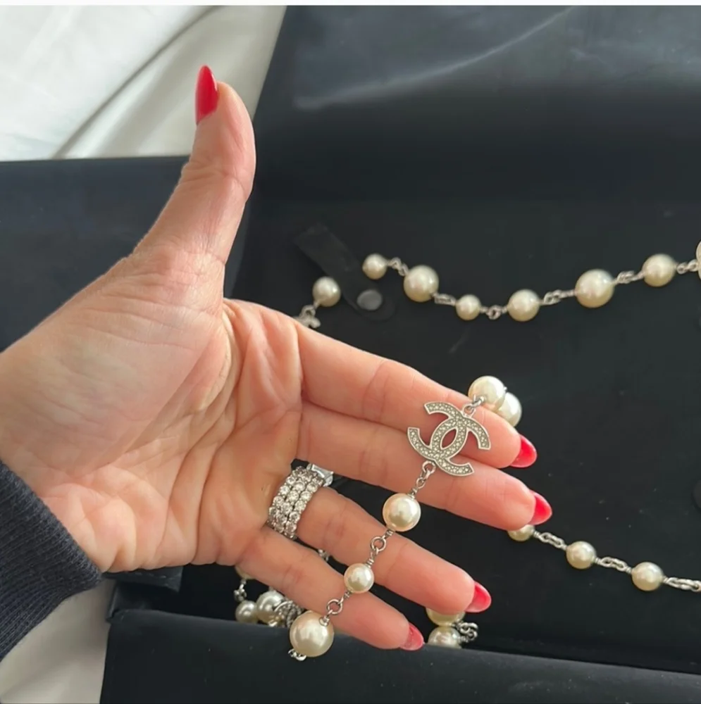 CHANEL Pearly White and Silver 5cc Charm Long Necklace